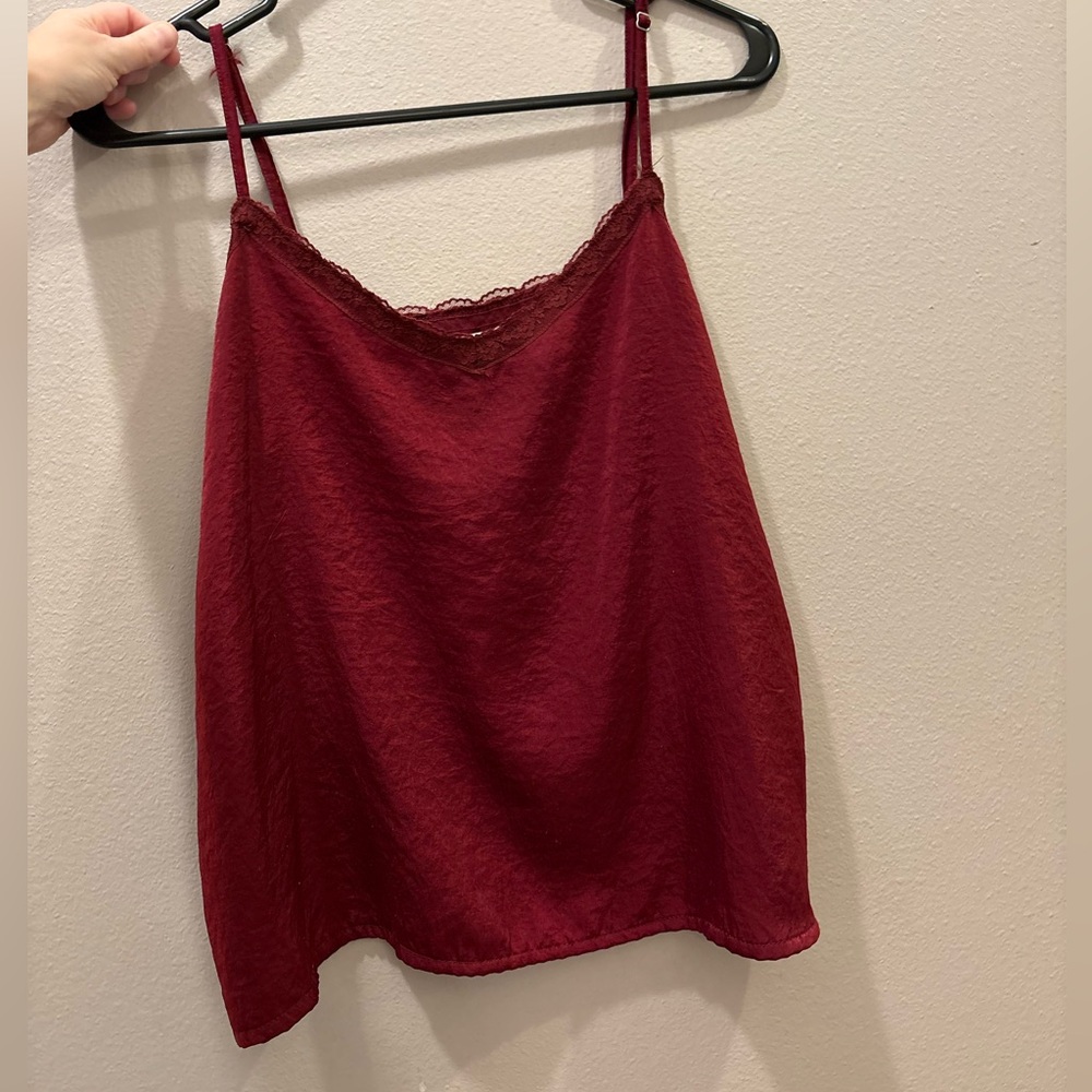 Hollister Maroon Lace Sleeveless Top